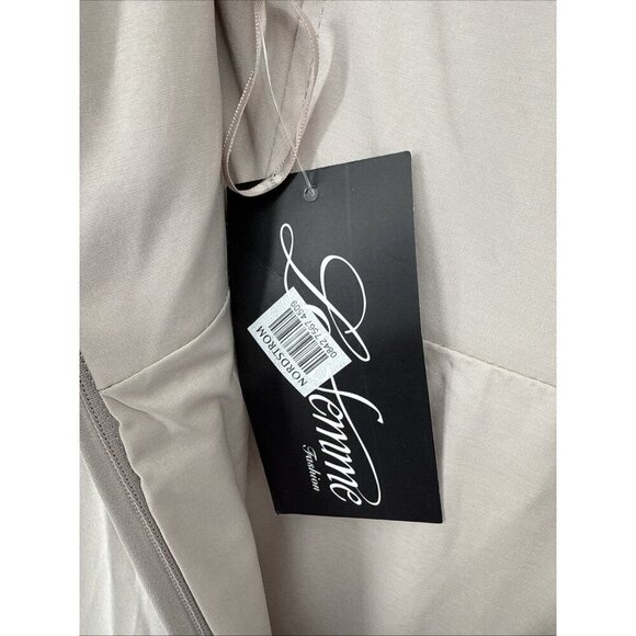 La Femme Womens Size 4 Silver 29227 Embroidered Illusion Neck Gown $469 New - Picture 15 of 16